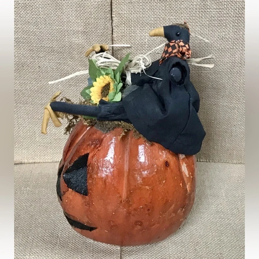 Vintage Hand Carved Gourd Jack O Lantern Plush Crow Decoration Whimsigoth Goth